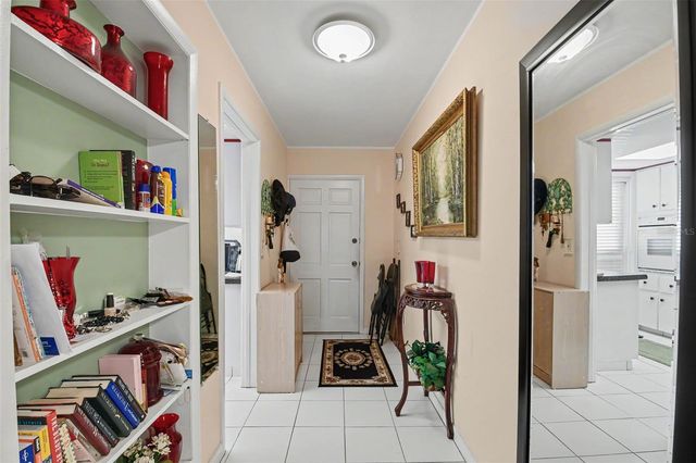 100 GLENNES LANE 204, Dunedin, FL 34698