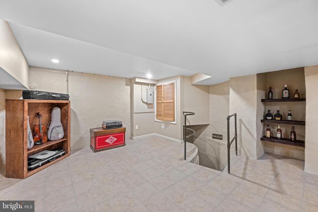 1936 LENAPE RD, West Chester, PA 19382