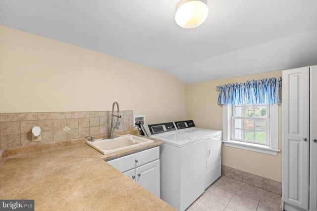 1936 LENAPE RD, West Chester, PA 19382