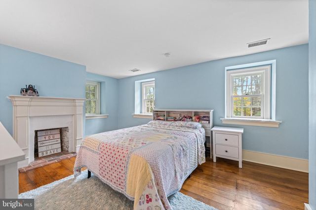 1936 LENAPE RD, West Chester, PA 19382