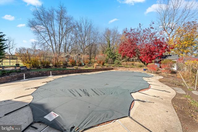 1936 LENAPE RD, West Chester, PA 19382