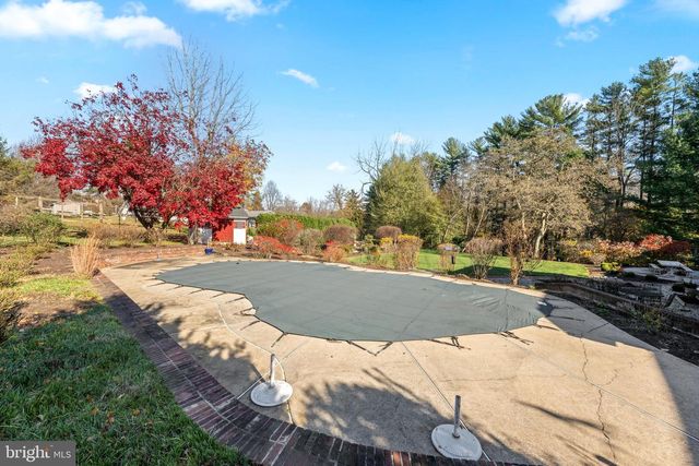 1936 LENAPE RD, West Chester, PA 19382