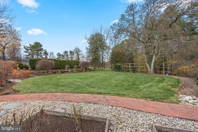 1936 LENAPE RD, West Chester, PA 19382