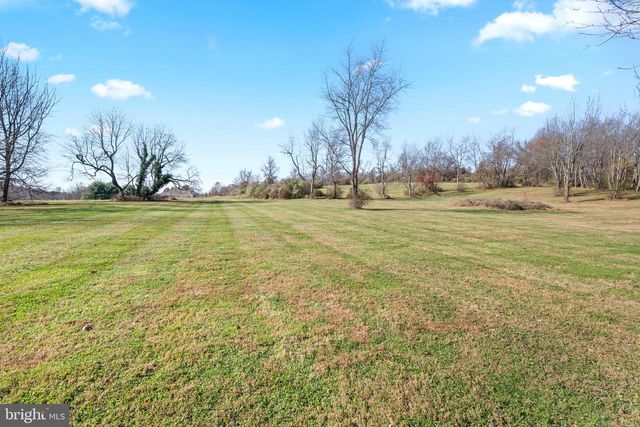 1936 LENAPE RD, West Chester, PA 19382