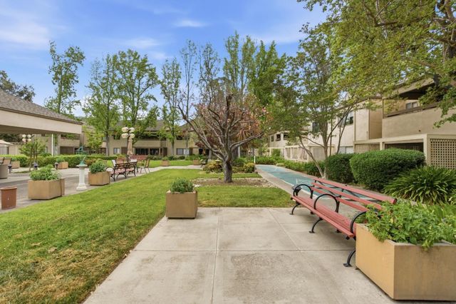 449 Alberto Way C134, Los Gatos, CA 95032