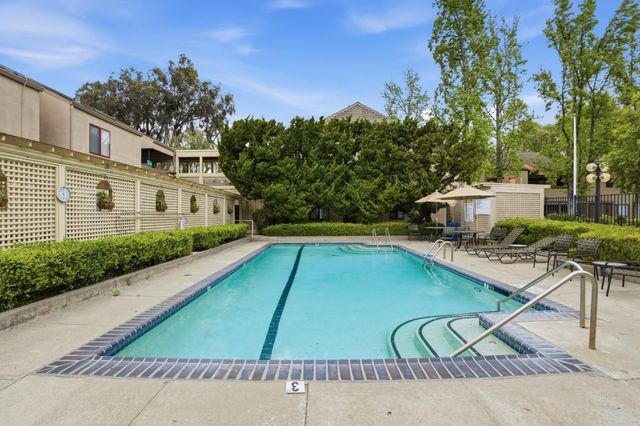 449 Alberto Way C134, Los Gatos, CA 95032