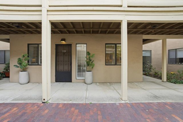 449 Alberto Way C134, Los Gatos, CA 95032