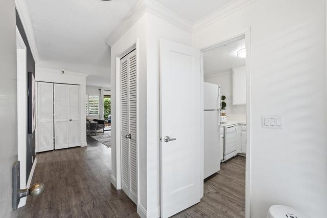 449 Alberto Way C134, Los Gatos, CA 95032