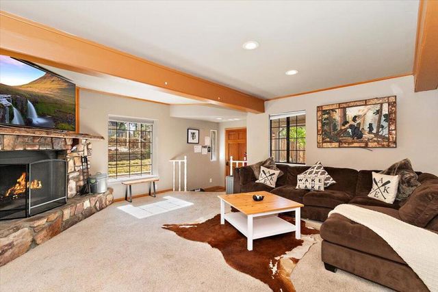 667 Talmadge Road, Big Bear, CA 92315