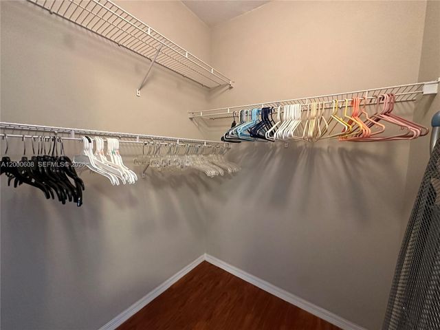 6841 SW 44th St 209, Miami, FL 33155