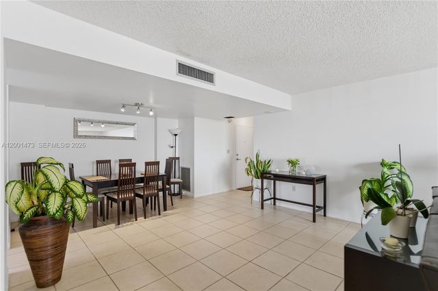 2851 NE 183rd St 502E, Aventura, FL 33160