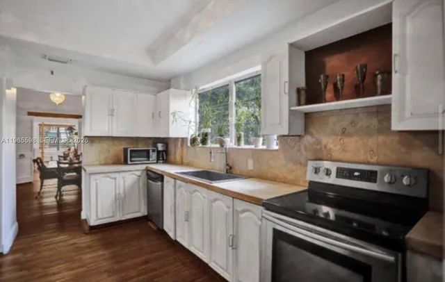 1107 Alhambra Cir, Coral Gables, FL 33134