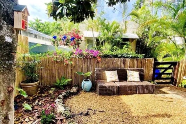 1107 Alhambra Cir, Coral Gables, FL 33134