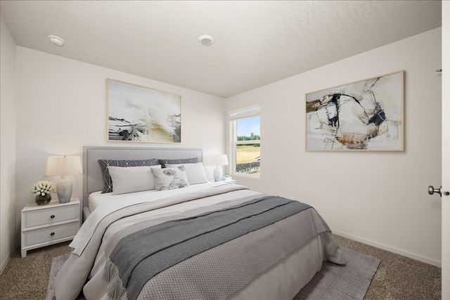 13409 E 35th Ln, Spokane, WA 99206