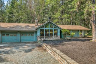 7587 Redthorne Road, Rogue River, OR 97537