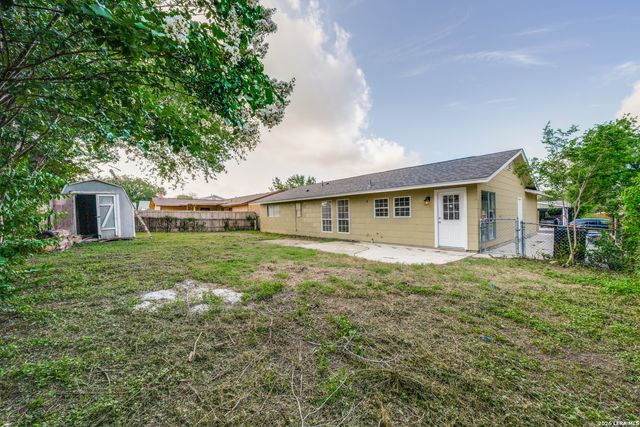 5611 GREEN MANOR ST, San Antonio, TX 78223