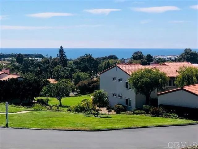 916 Caminito Estrada B, Carlsbad, CA 92011