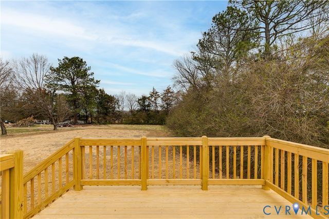 6731 Caboose Ln, Sandston, VA 23150