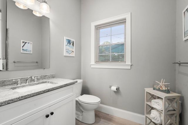 14 Adams St 14, Medfield, MA 02052