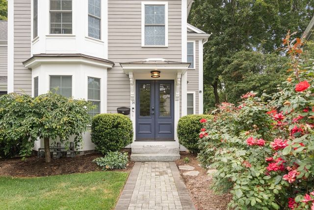 14 Adams St 14, Medfield, MA 02052