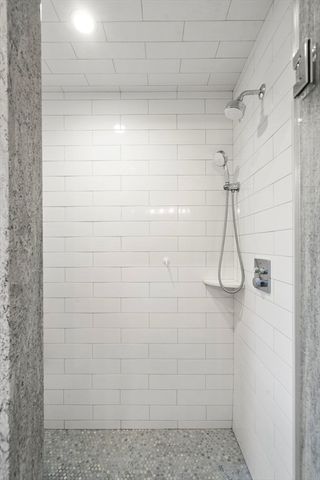 14 Adams St 14, Medfield, MA 02052