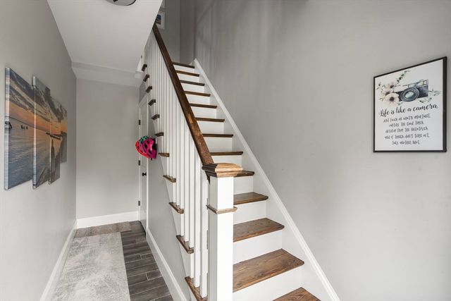 14 Adams St 14, Medfield, MA 02052