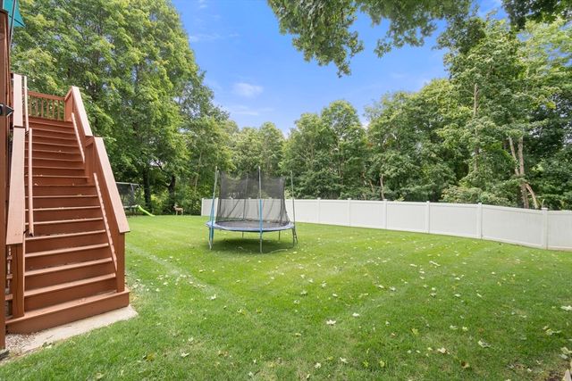 14 Adams St 14, Medfield, MA 02052