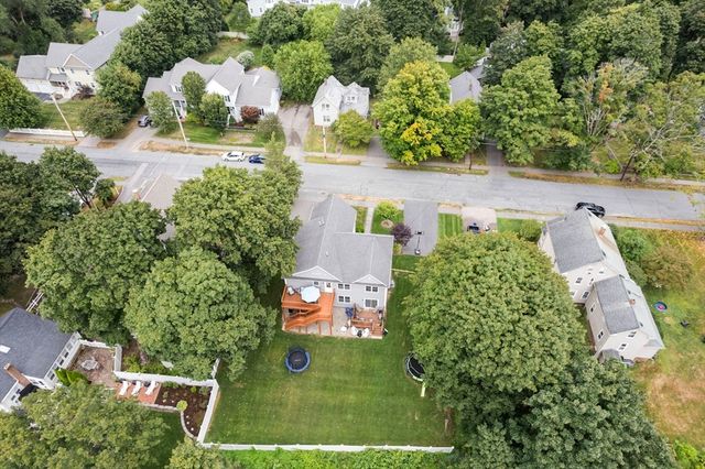 14 Adams St 14, Medfield, MA 02052