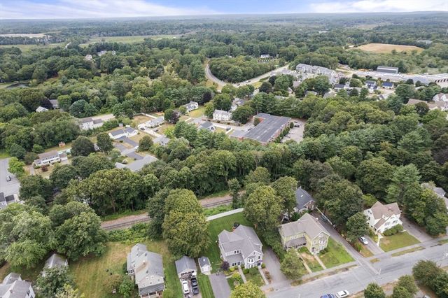 14 Adams St 14, Medfield, MA 02052