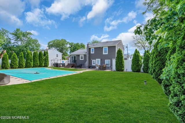 507 Thompson Place, Middletown, NJ 07748