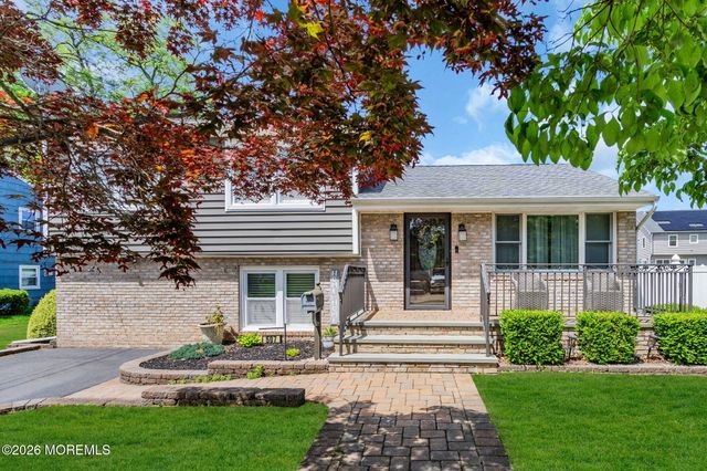 507 Thompson Place, Middletown, NJ 07748