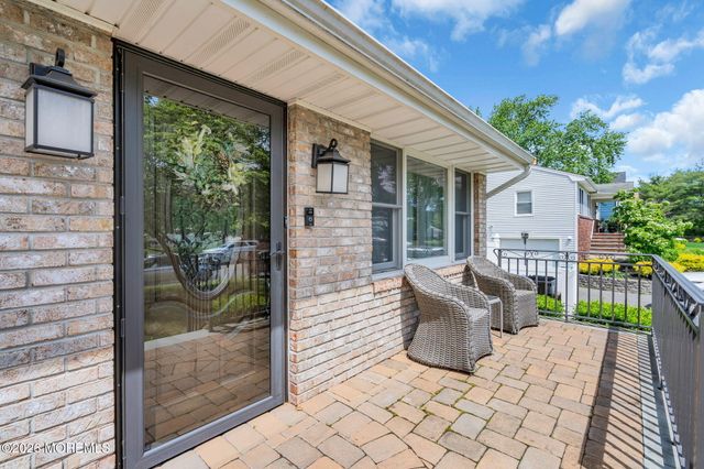 507 Thompson Place, Middletown, NJ 07748