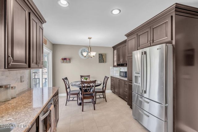 507 Thompson Place, Middletown, NJ 07748