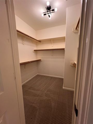 435 Twin Timbers Lane, Kemah, TX 77565