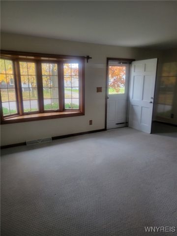 156 Frederick Road, Tonawanda, NY 14150