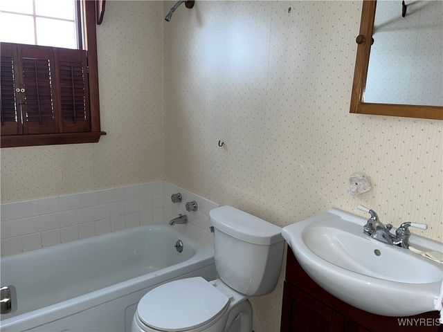 156 Frederick Road, Tonawanda, NY 14150