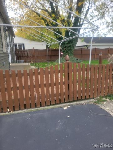 156 Frederick Road, Tonawanda, NY 14150