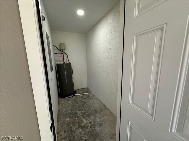 9165 Seville RD, Fort Myers, FL 33967