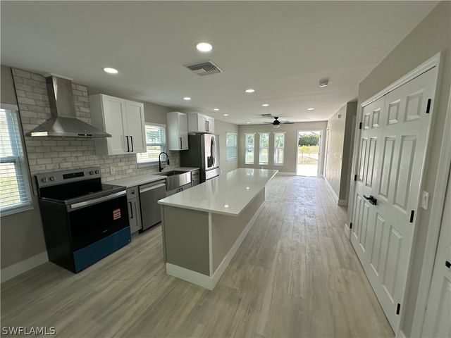 9165 Seville RD, Fort Myers, FL 33967