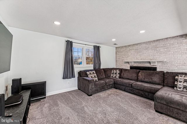 3015 WALNUT LN, Waldorf, MD 20601