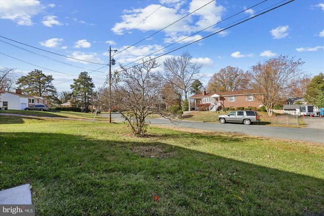 3015 WALNUT LN, Waldorf, MD 20601