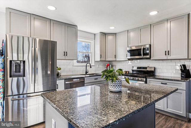 3015 WALNUT LN, Waldorf, MD 20601