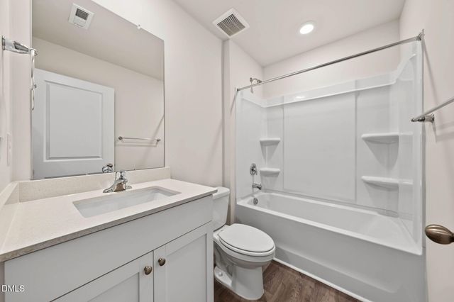 8550 Beckett Chase Way, Raleigh, NC 27616
