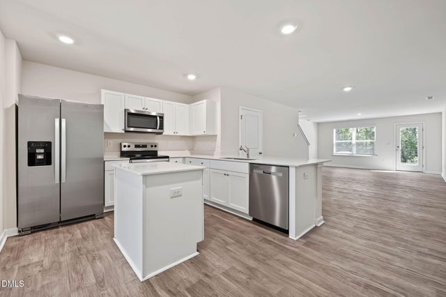 8550 Beckett Chase Way, Raleigh, NC 27616