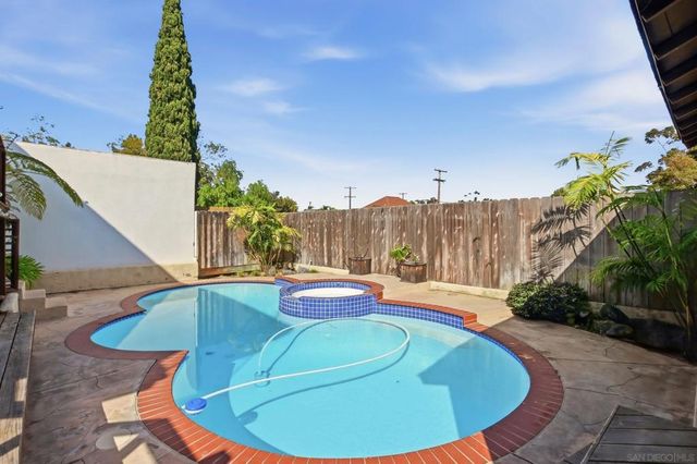 3625 Kite St, San Diego, CA 92103