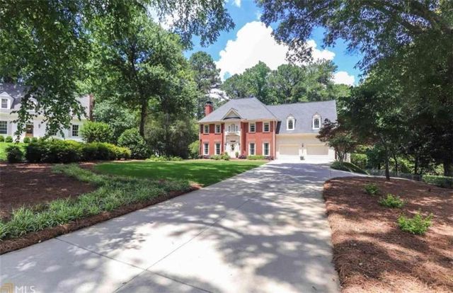130 Winterthur Court, Fayetteville, GA 30214