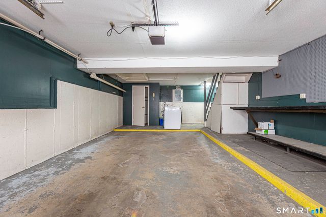 71 White Oak Avenue APT B6, Plainville, CT 06062