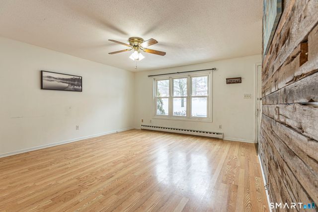 71 White Oak Avenue APT B6, Plainville, CT 06062