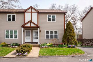 71 White Oak Avenue APT B6, Plainville, CT 06062