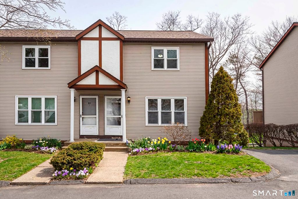 71 White Oak Avenue APT B6, Plainville, CT 06062